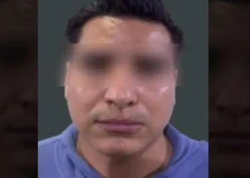 Vinculan a proceso a presunto defraudador por venta ficticia de autos en Querétaro