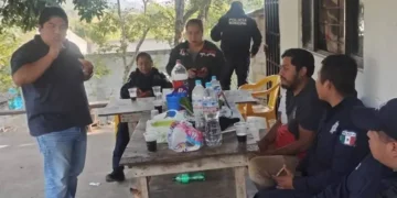 Crisis en Yahualica: pobladores retienen a servidores públicos y toman instalaciones municipales