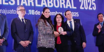 Entrega Gobernadora Estímulos al Desempeño y Bienestar Laboral 2025