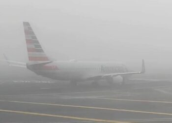 Reanudan operaciones en el AICM tras suspensión por intensa neblina