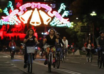 CDMX celebra la Navidad con Paseo Nocturno en bicicleta de 22 kilómetros