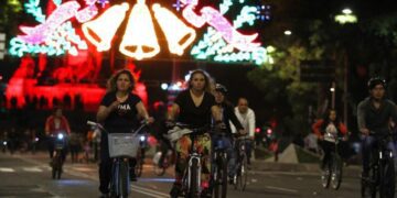 CDMX celebra la Navidad con Paseo Nocturno en bicicleta de 22 kilómetros
