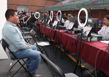 Alta demanda colapsa el sistema de citas para la licencia permanente en CDMX