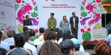 CDMX promueve envoltura ecológica con módulos de papel reutilizado en centros comerciales