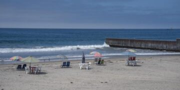 Cofepris alerta por seis playas contaminadas; difunde reporte sanitario invernal