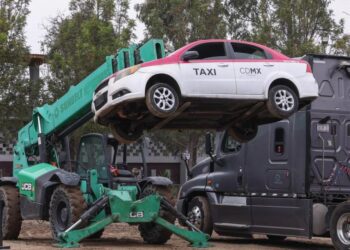 CDMX prepara aplicación de taxis concesionados para enfrentar a plataformas digitales rumbo a 2026