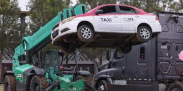 CDMX prepara aplicación de taxis concesionados para enfrentar a plataformas digitales rumbo a 2026