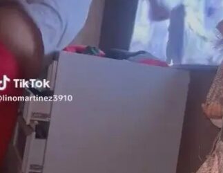 Aficionado de Chivas rompe su televisión por penal fallado