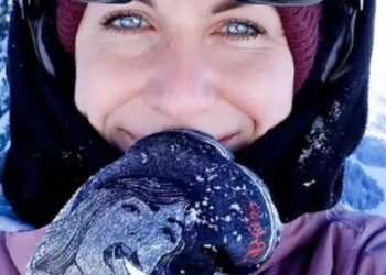 Hombre enfrenta cargos tras dejar a su pareja; ella murió por congelamiento