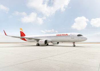 Acusan a Iberia de no devolver dinero por vuelo cancelado