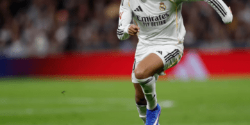 Lesión deja a Mbappé fuera de la Supercopa y enciende alertas en el Real Madrid