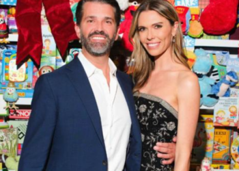 Celebración en la Casa Blanca: Trump Jr. y Bettina Anderson se comprometen