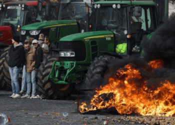 Gobierno francés busca pausa navideña en protestas del campo