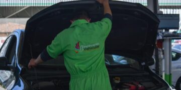 Edomex ajusta tarifas de verificación vehicular; así quedan los precios para 2026