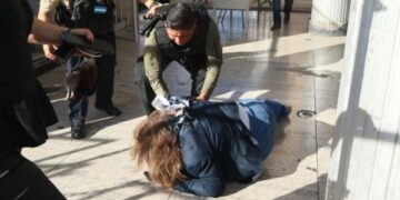 Congresista hondureña resulta con lesiones menores tras explosión cerca del Congreso