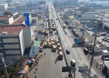 Pactan autoridades y transportistas del Edomex y liberan carreteras hacia la CDMX