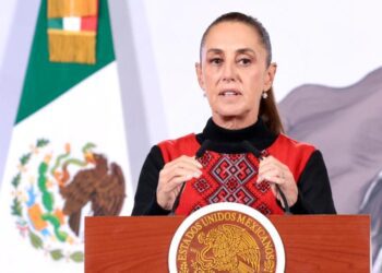 Sheinbaum descarta que reforma electoral debilite al INE y promete fortalecer la democracia