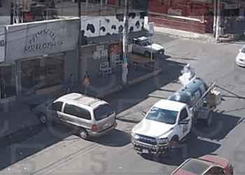 Operadores de pipa evitan tragedia tras fuga de gas en Tultitlán