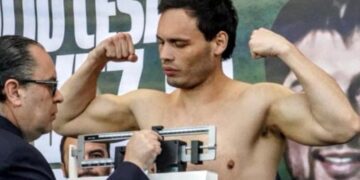 Chávez Jr supera la báscula y queda listo para su combate en San Luis Potosí