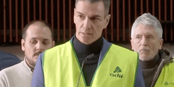 España decreta tres días de duelo tras choque de trenes en Andalucía