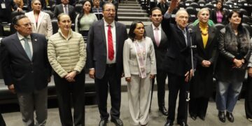 Gertz Manero asume la embajada de México en Reino Unido tras aprobación del Congreso