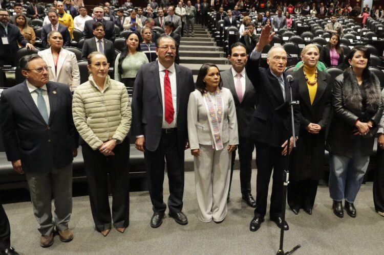 Gertz Manero asume la embajada de México en Reino Unido tras aprobación del Congreso