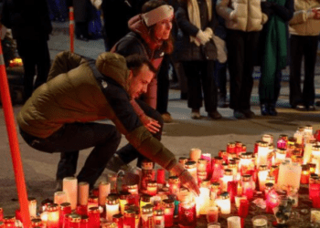 Bengalas con champán, bajo investigación tras tragedia en Suiza