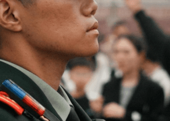 En China, mujer se casa con un falso policía y descubre que es un asesino