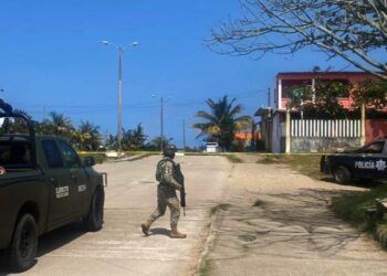 Hallan hieleras con restos humanos en distintos puntos de Coatzacoalcos