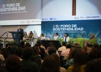 Con políticas innovadoras, Pedro Rodríguez participó en Foro de Sostenibilidad