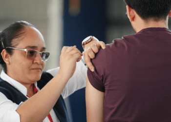 Mantiene Jalisco vacunación contra el sarampión durante temporada vacacional